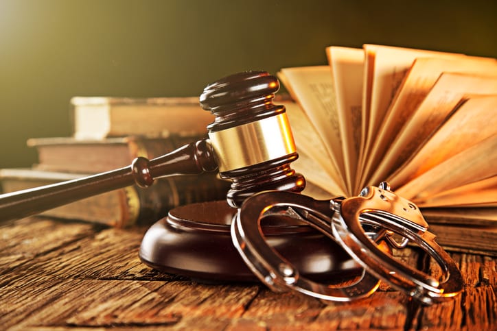 7 Things to Look for in a Criminal Lawyer | Curry Law Firm 7 Things to Look for in a Criminal Lawyer | Curry Law Firm